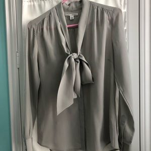 Professional and romantic blouse